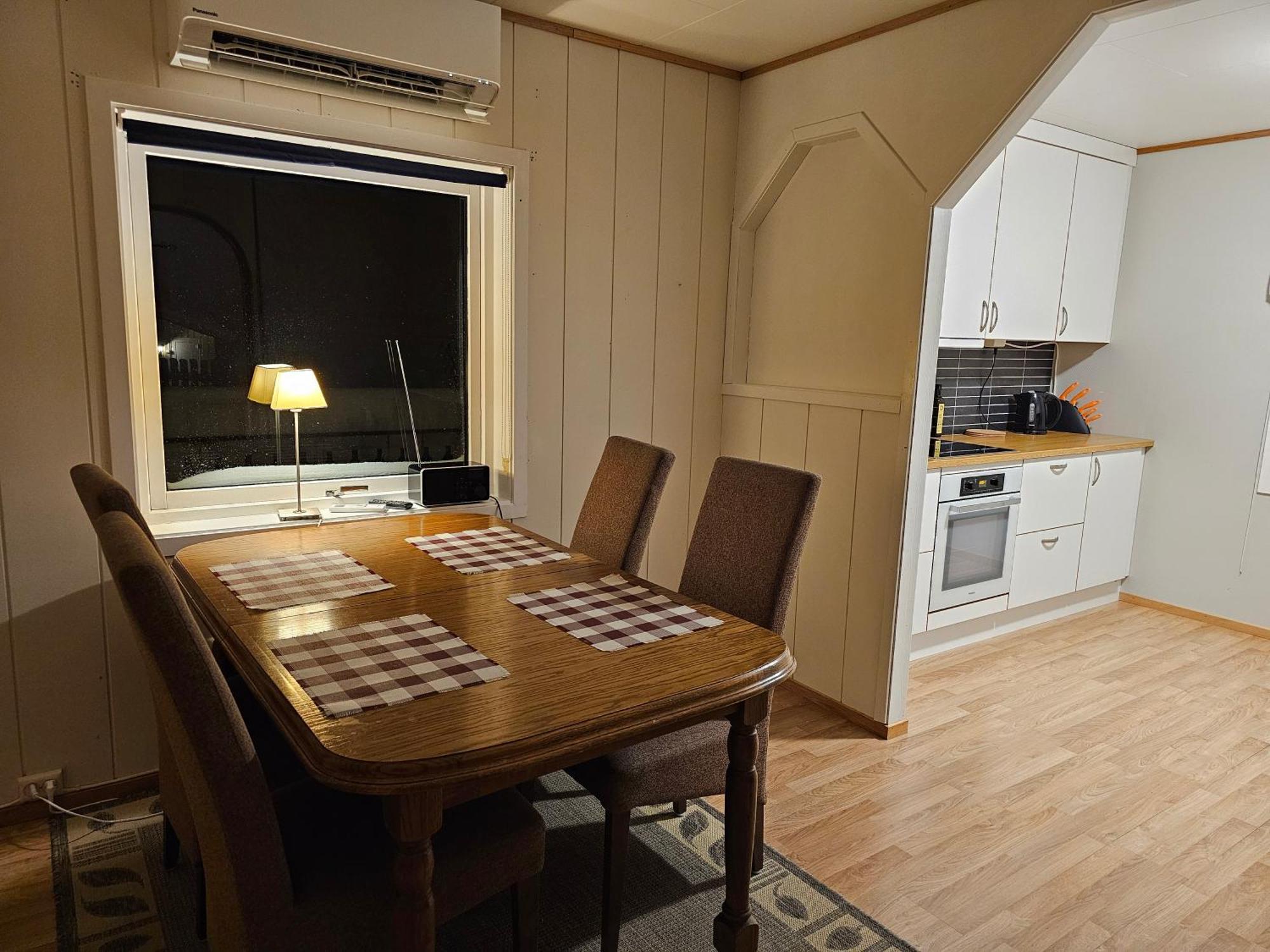 Tonsvik Enebolig Villa ทรอมโซ ภายนอก รูปภาพ